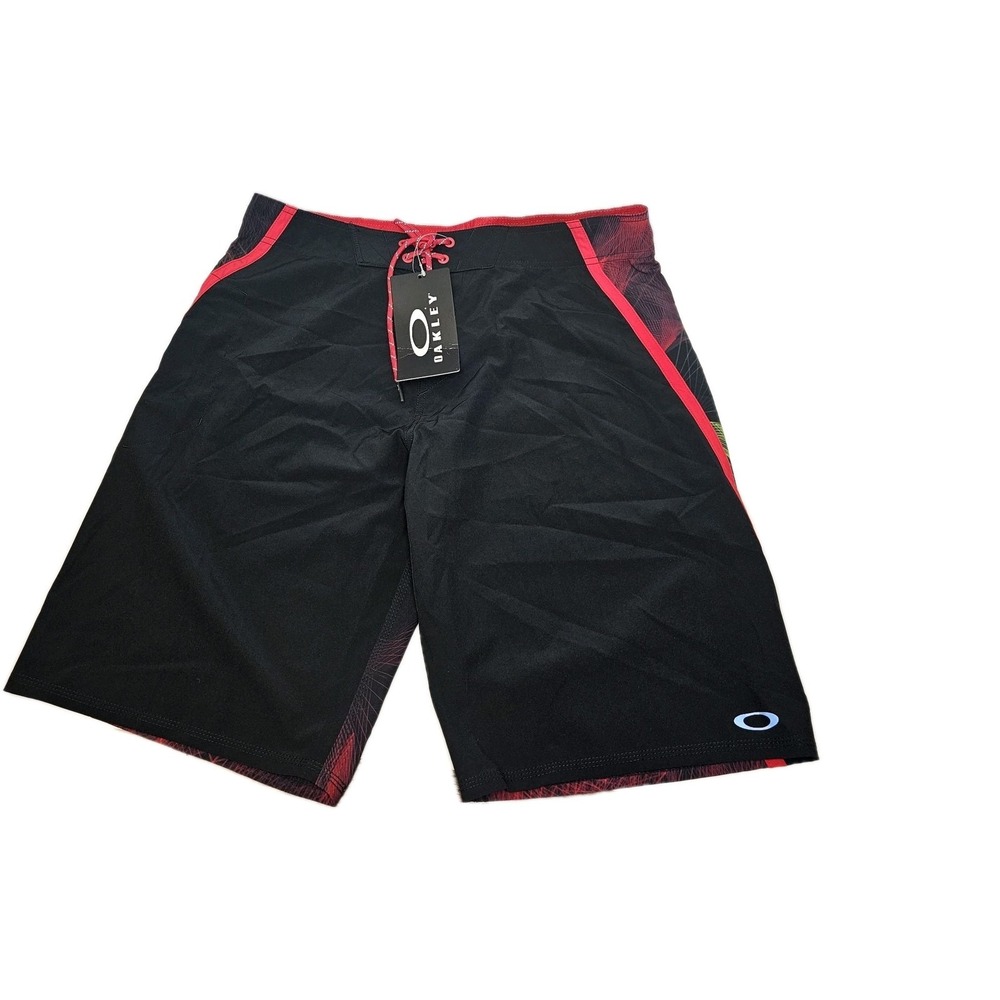 Oakley Backdraft 21 Board Shorts NWT Size 34 Surf Swim Beach Blackout